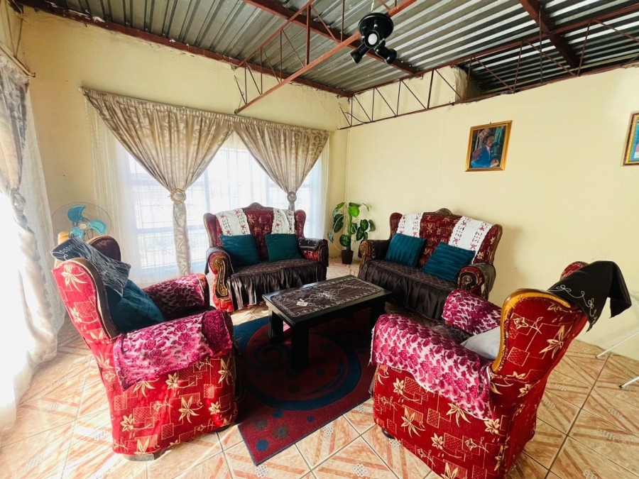 4 Bedroom Property for Sale in Motse Papiki Moilwa Free State